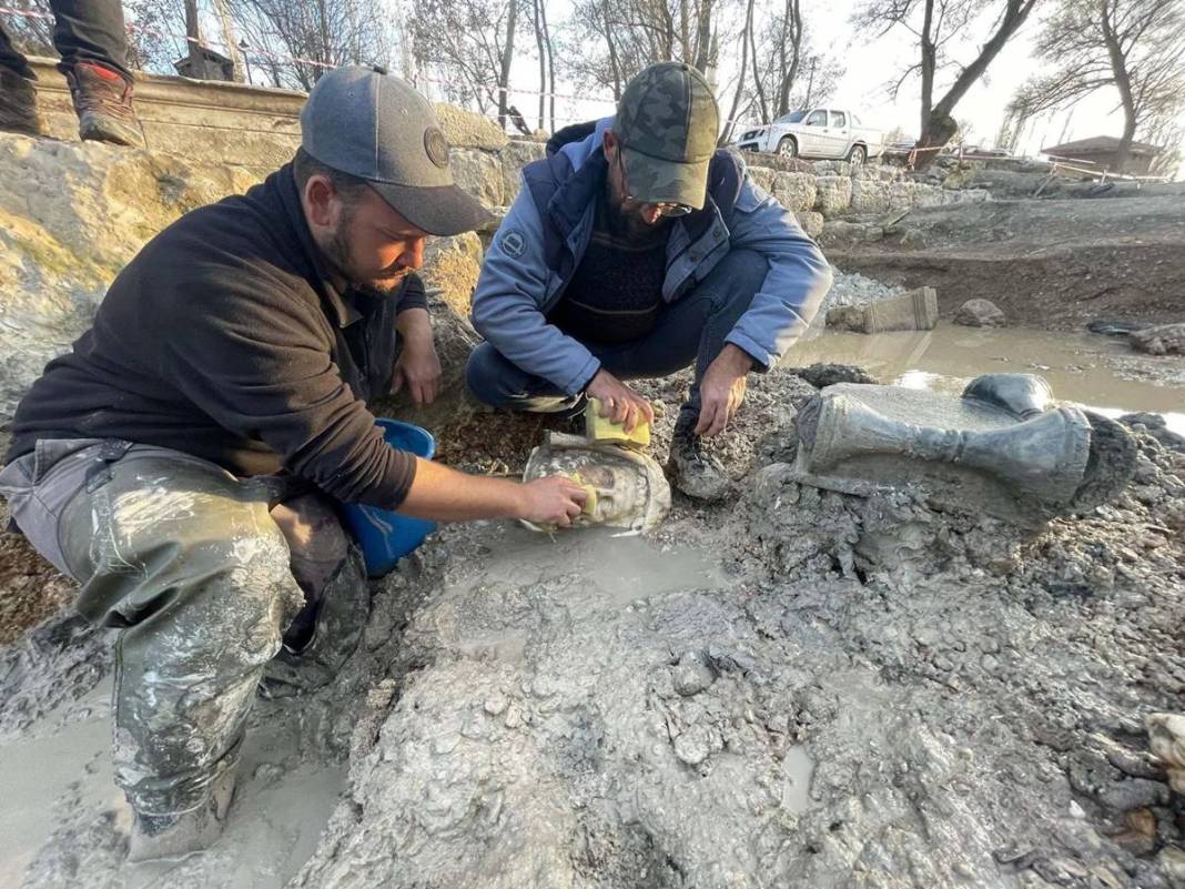 Su birikintisinde bulundu, bir ayağı kesik! Yetkililer harekete geçti, böylesi ilk kez görüldü 3
